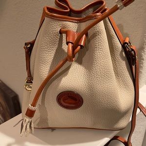 Authentic Vintage Dooney & Bourke, inc.  Made in America!! Like New!!